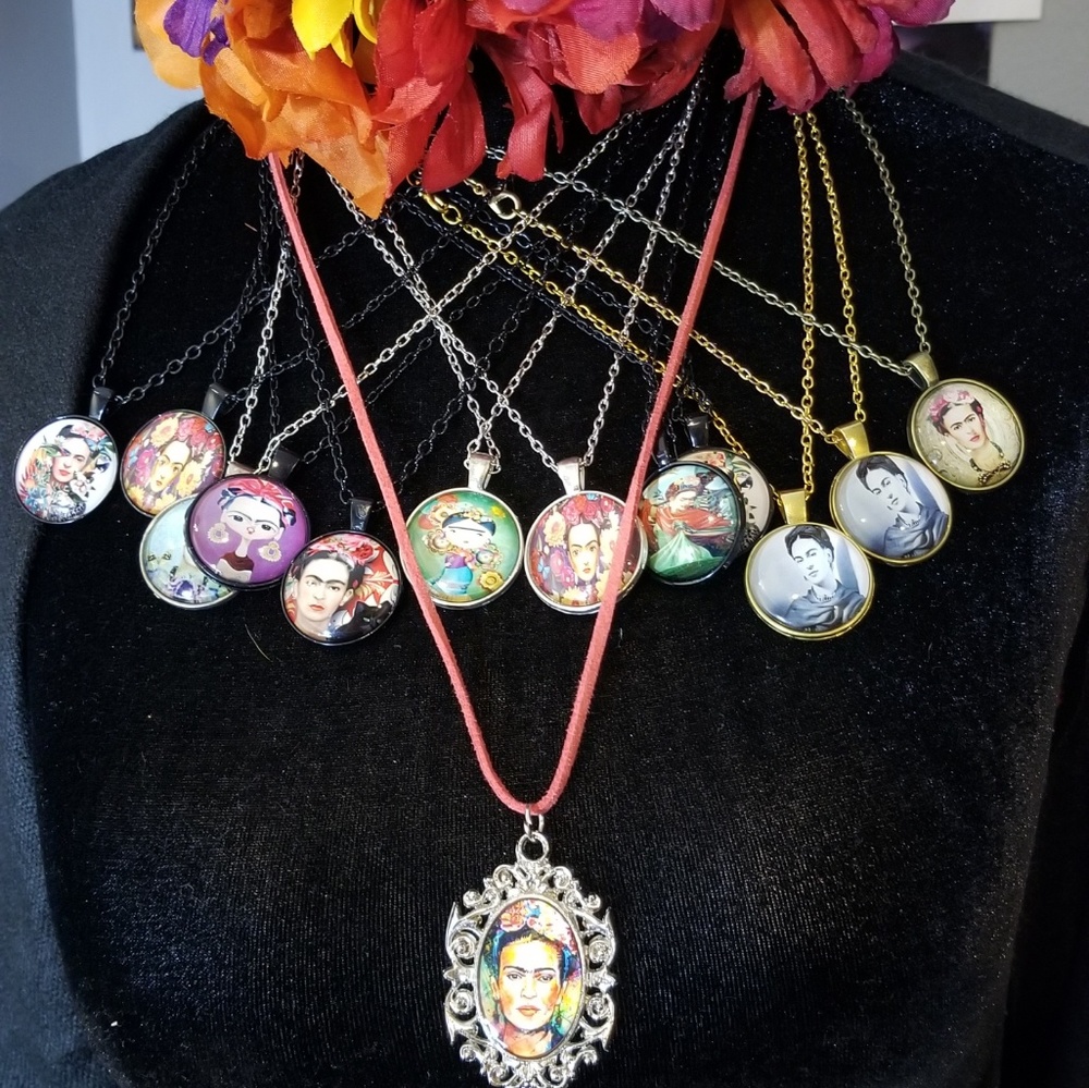 Frida Pendants